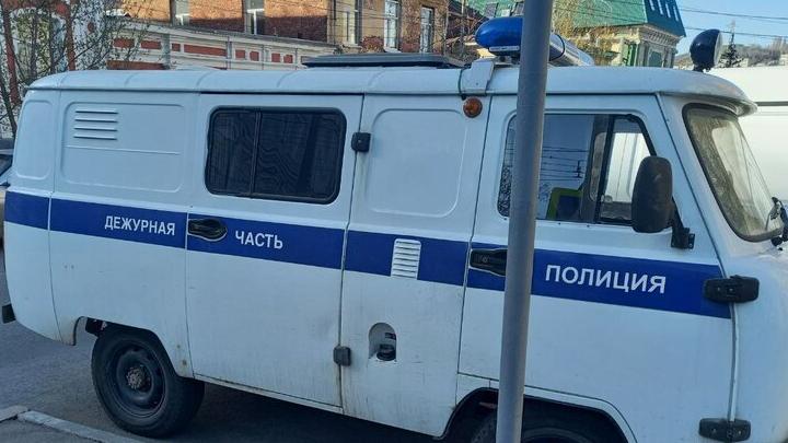 Саратовец избил соседку битой