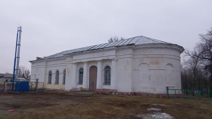 Старинный храм в Лысогорском районе, использовавшийся в кино, признан памятником