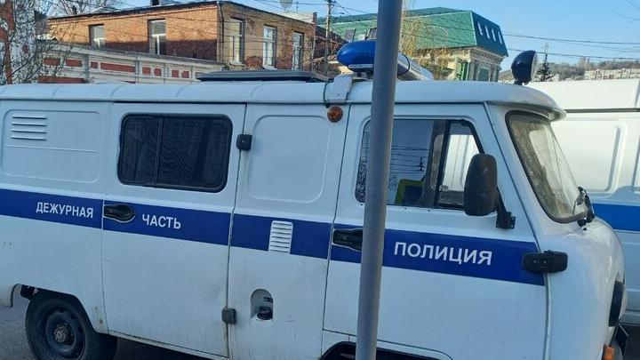 Пьяная жительница Маркса напала на полицейского