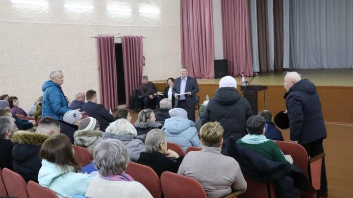 Николай Панков встретился с жителями сёл Вольского и Хвалынского районов