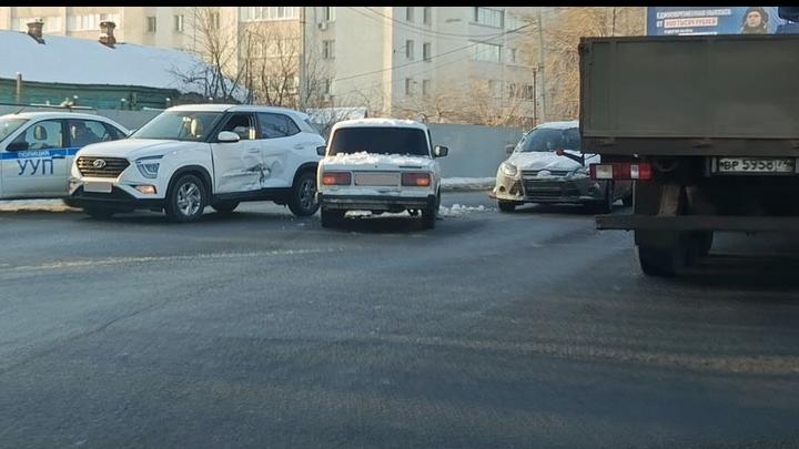 На Большой Садовой в Саратове произошло тройное ДТП