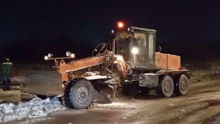 В Энгельсе у 1-й горбольницы прорвало канализацию