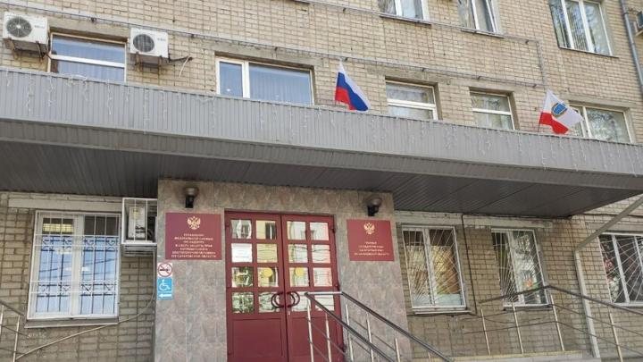 В 106 школах и 87 детсадах Саратовской области плохая освещенность