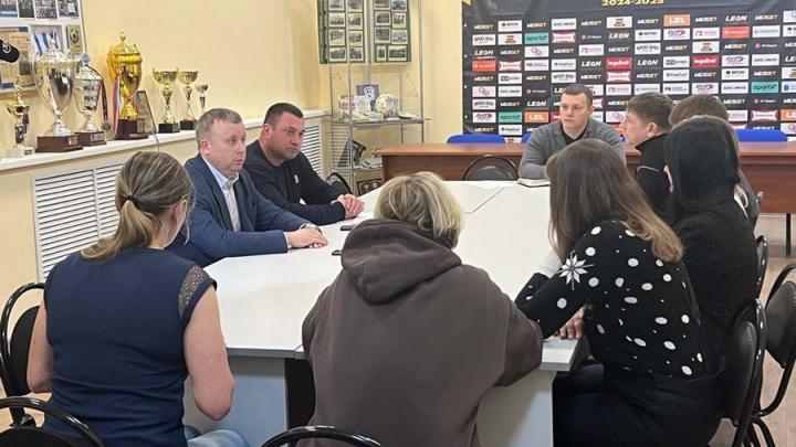 Николай Панков обратится к губернатору и в прокуратуру по использованию спортобъектов в коммерческих целях