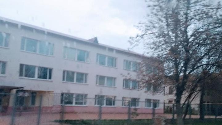 Мороз в конце зимы: в саратовских школах продолжают отменять занятия