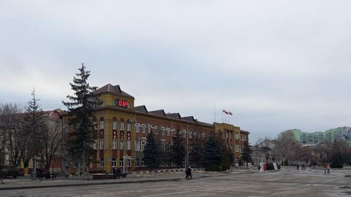 В Энгельсе 40 ветеранам вручили юбилейные медали