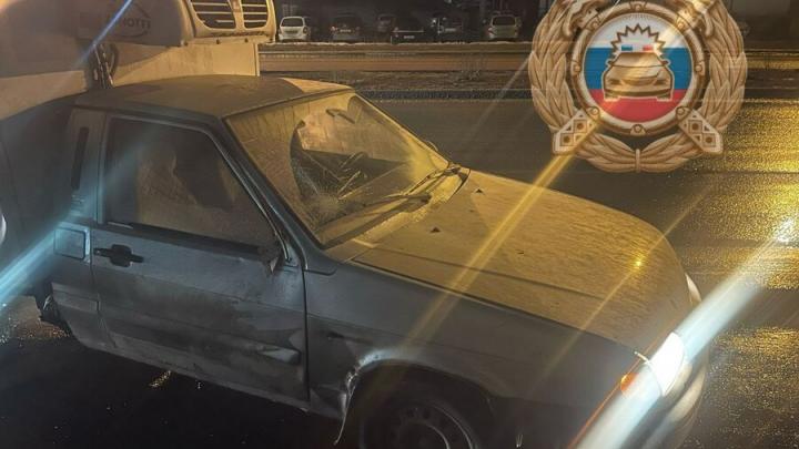 В Энгельсе фургон сбил пешехода