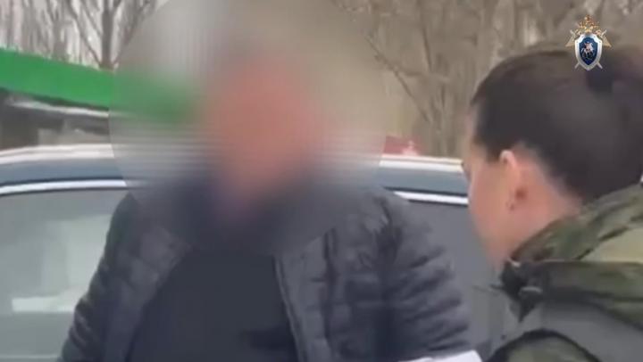 Сотрудник саратовского вуза попался на взятке