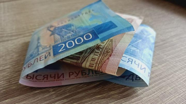При трудоустройстве на завод выпускники саратовских ссузов получат по 200 тысяч