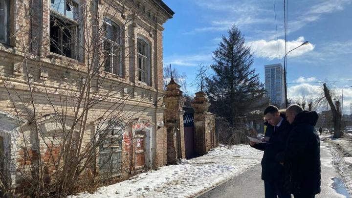 В Энгельсе законсервируют исторические дома по улице Пушкина