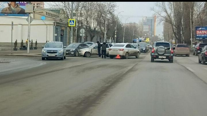 На Чернышевского в Саратове две 