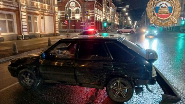 Молодая автоледи пострадала в ДТП на Горького в Саратове