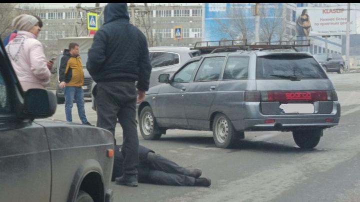 На Ипподромной в Саратове женщина попала под колеса 