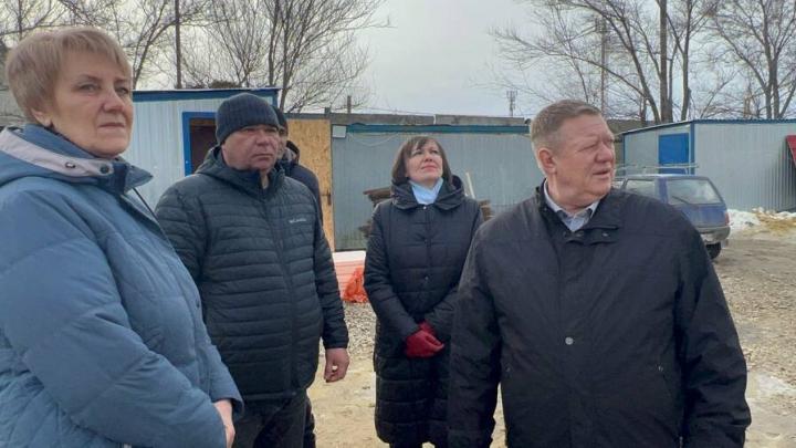 Панков о поликлинике в Озинках: После критического замечания строители ускорили темп работ