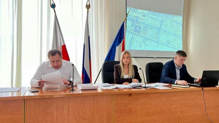 В Энгельсе запретят парковку на двух улицах