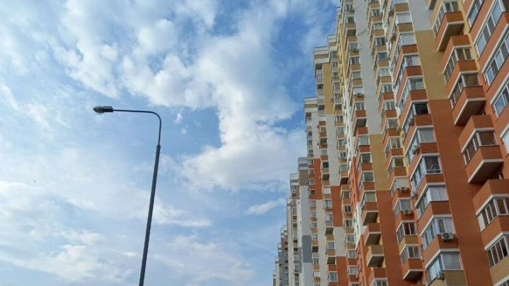 В Энгельсе председатель ТСН пытался оплатить ЖКУ средствами со спецсчета