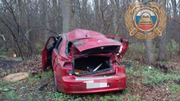 У Аткарска перевернулась иномарка: пострадала женщина