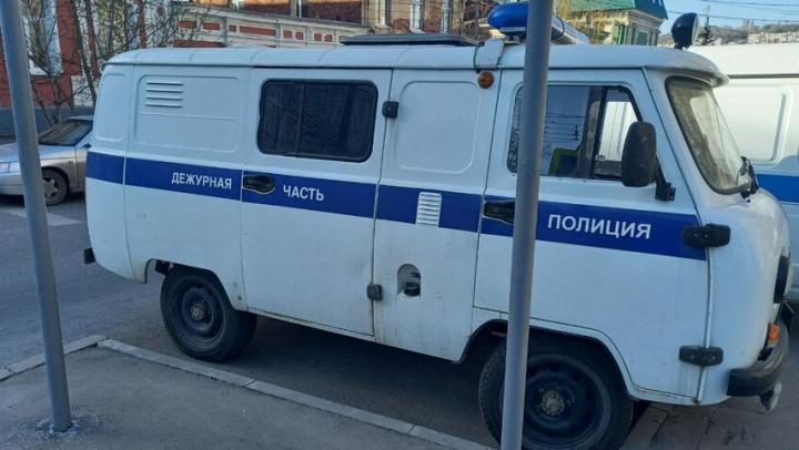 В Ртищево мигрант подделал печати в документах