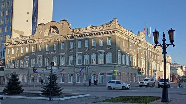 Комитет дорожного хозяйства, благоустройства и транспорта Саратова наделили отдельными полномочиями
