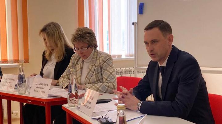 В энгельсских школах не хватает 54 педагога