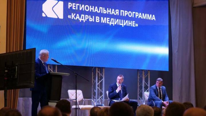 В Саратове на работу в скорой помощи трудоустроились 27 молодых специалистов