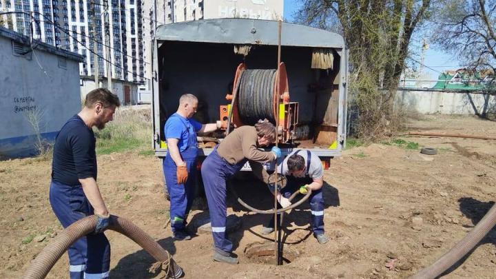 За неделю в энгельсской канализации было устранено 147 засоров