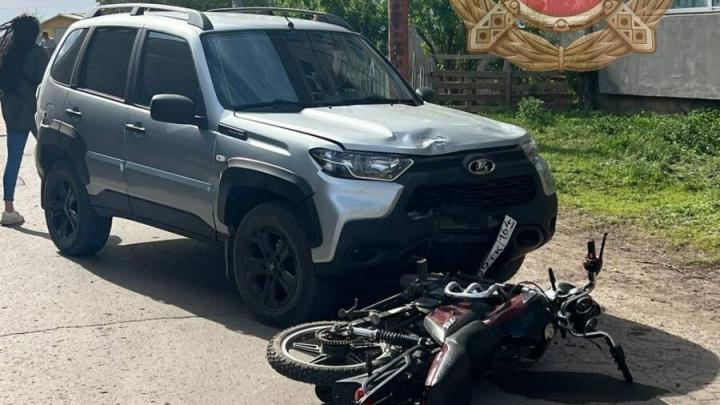 Юный мотоциклист травмировался, столкнувшись с 