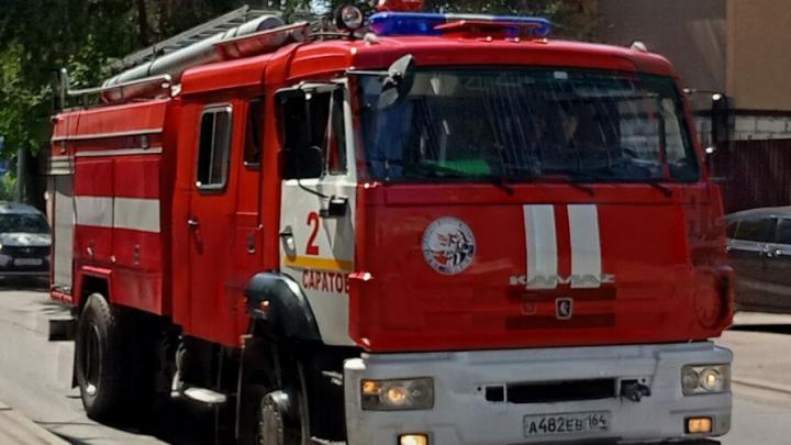 На Техстекло в Саратове горела однушка в четырехэтажном доме