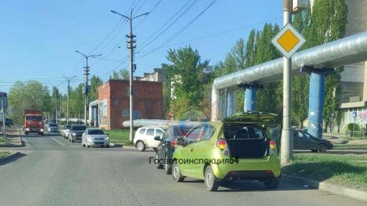 Утром иномарка сбила пешехода в Ленинском районе Саратова