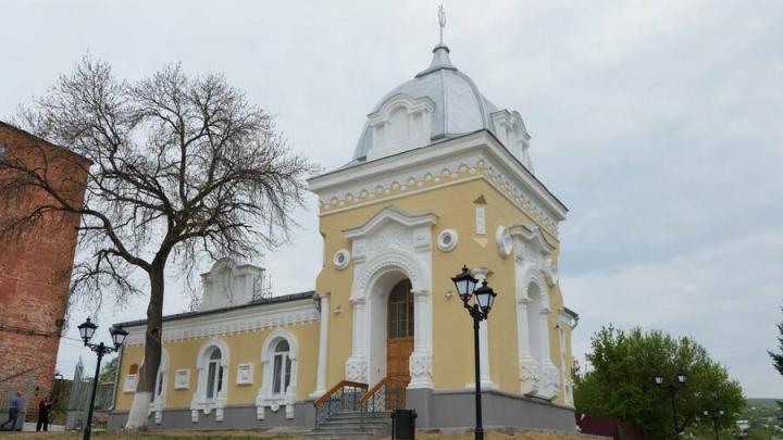 На благоустройство территории детской школы искусств в Вольске направят дополнительные средства