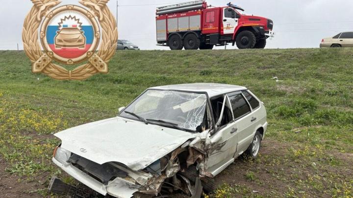 Трое пострадали в ДТП с грузовиком и легковушкой в Энгельсском районе