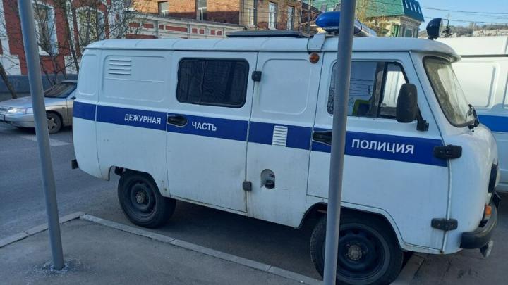 Пьяный саратовец укусил полицейского