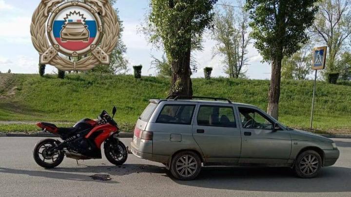 Мотоциклист попал в больницу после ДТП с 