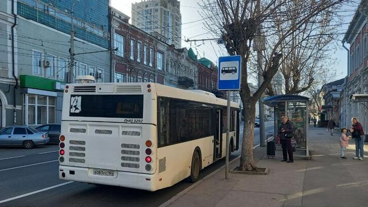 В Саратове закрылось движение двух автобусных маршрутов