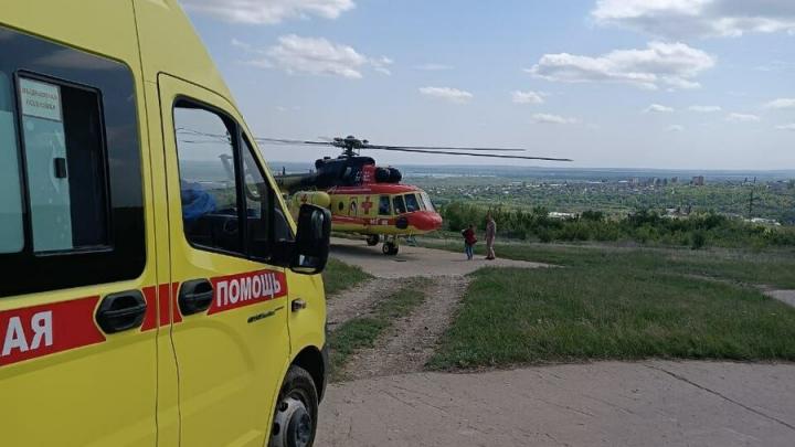 Санавиация доставила в Саратов новорожденную двойню из Вольска