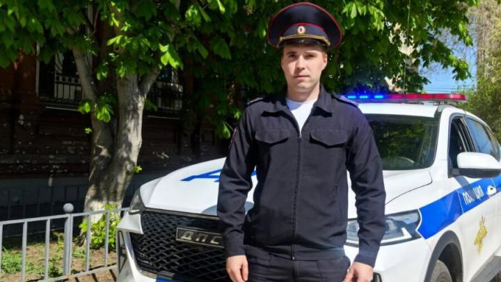 В Энгельсе госавтоиснпектор оказал помощь травмированному болгаркой мужчине