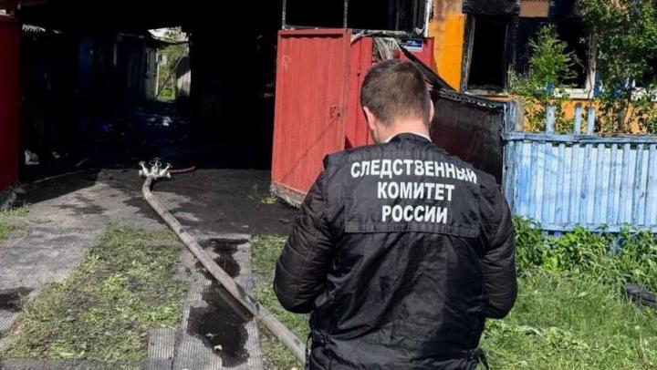 На пожаре в Романовском районе погибли два человека