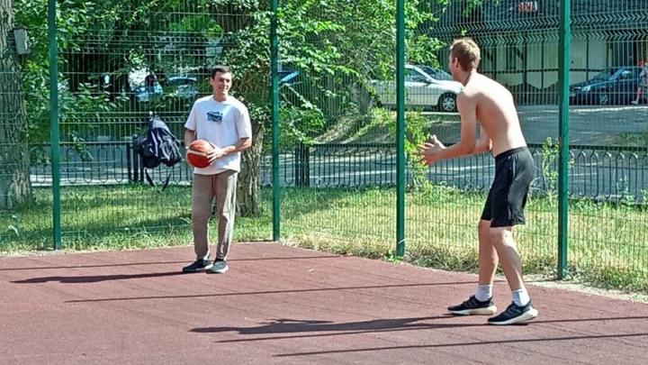 Дворовый тренер: в Саратовской области станет больше молодых спортсменов
