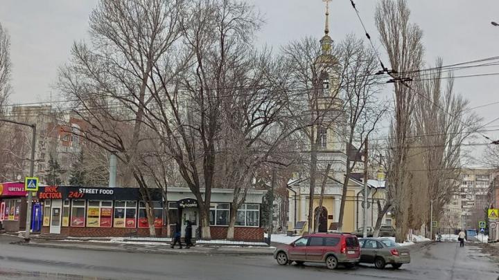 На Ильинской площади в Саратове отремонтируют фонтан