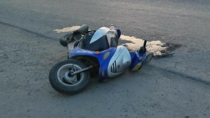 В Балашове водитель скутера попал в аварию с иномаркой