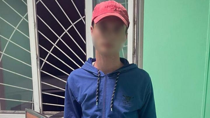 Полиция задержала в центре Саратова парня с «синтетикой»