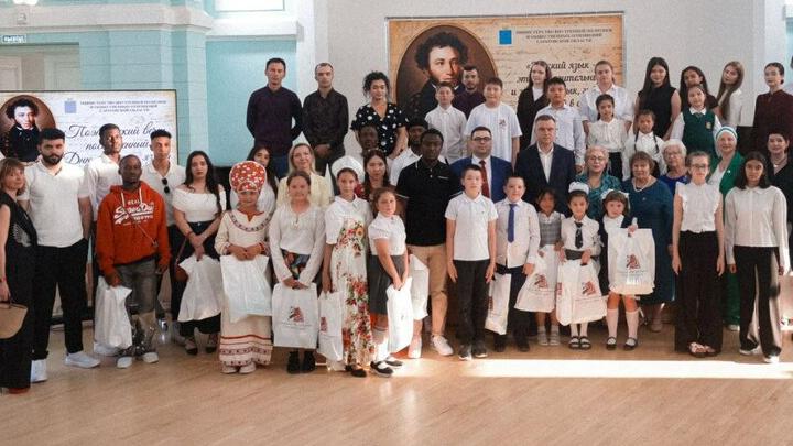 В Саратове читали Пушкина на разных языках