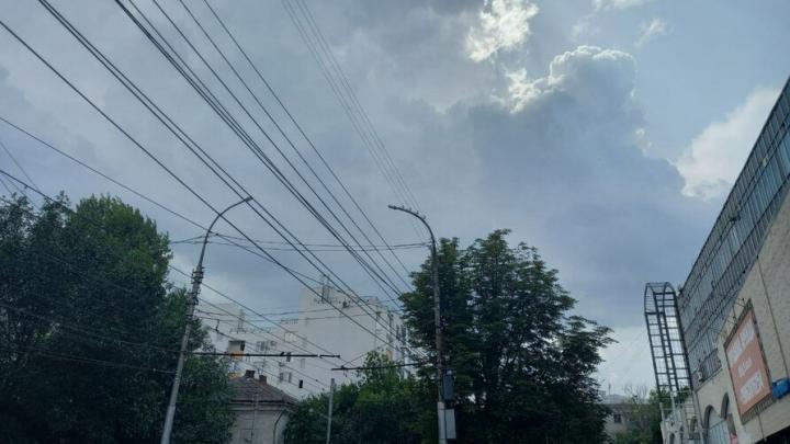 В Саратове ожидается жара и дождь