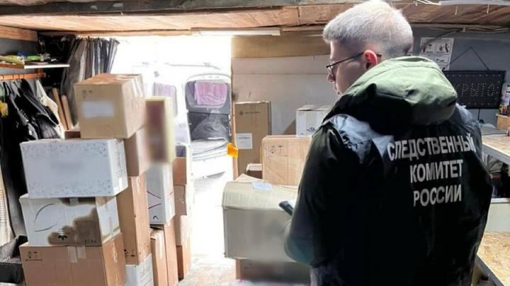 В Вольске бизнесмен и продавцы торговали контрабандными сигаретами