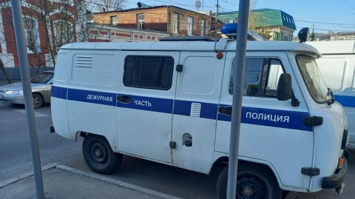 В Энгельсе рецидивист обокрал местную жительницу