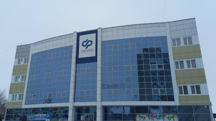 Летняя подработка саратовских подростков войдет в страховой стаж