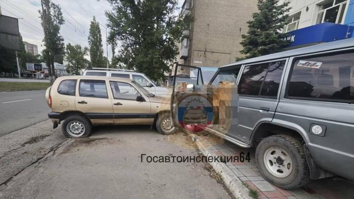 Трагедия на проспекте Строителей: мужчина умер за рулём и протаранил четыре машины