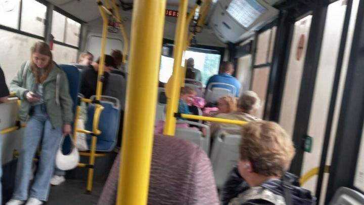 В Саратове остановилось движение троллейбусов в сторону Елшанки