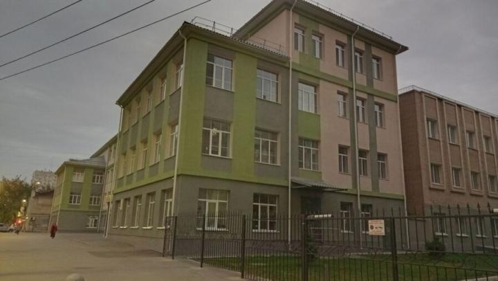 В Саратове отремонтируют дворы 12 школ до сентября
