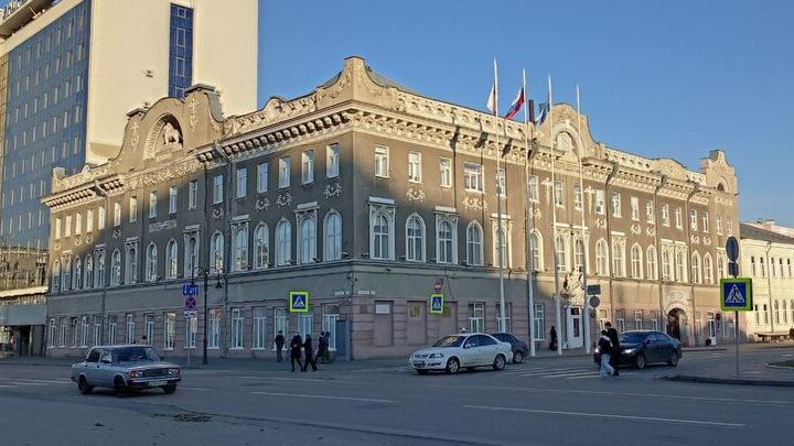 Мэрия Саратова берет миллиардные кредиты: почти 300 млн уйдёт на проценты
